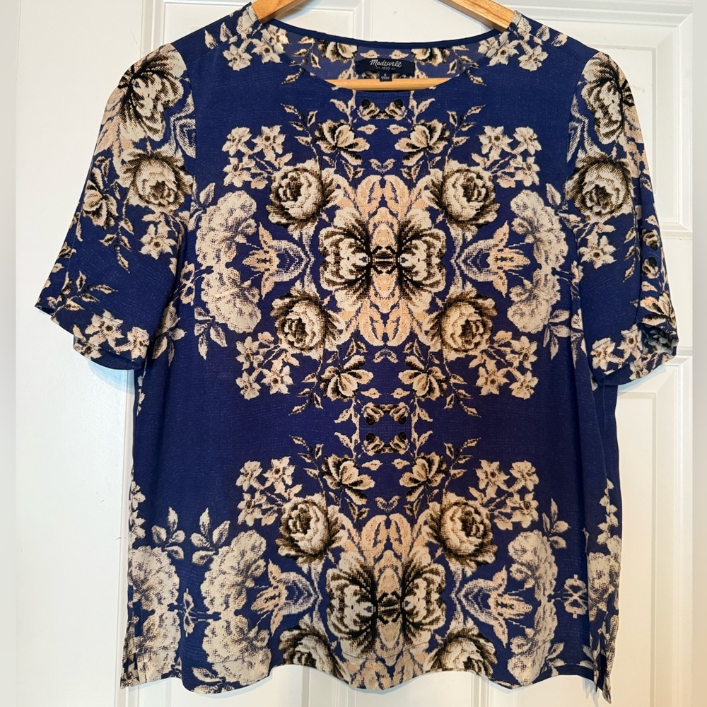 Madewell Blue and Cream Silk Short Sleeve Top S